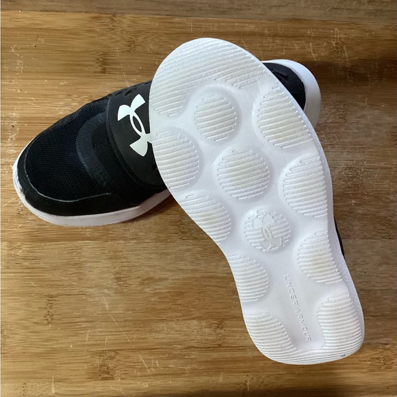 Under  Armour Slip On Shoes - Picture 2 of 4